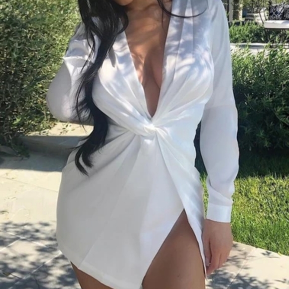 White dress - Picture 3 of 4